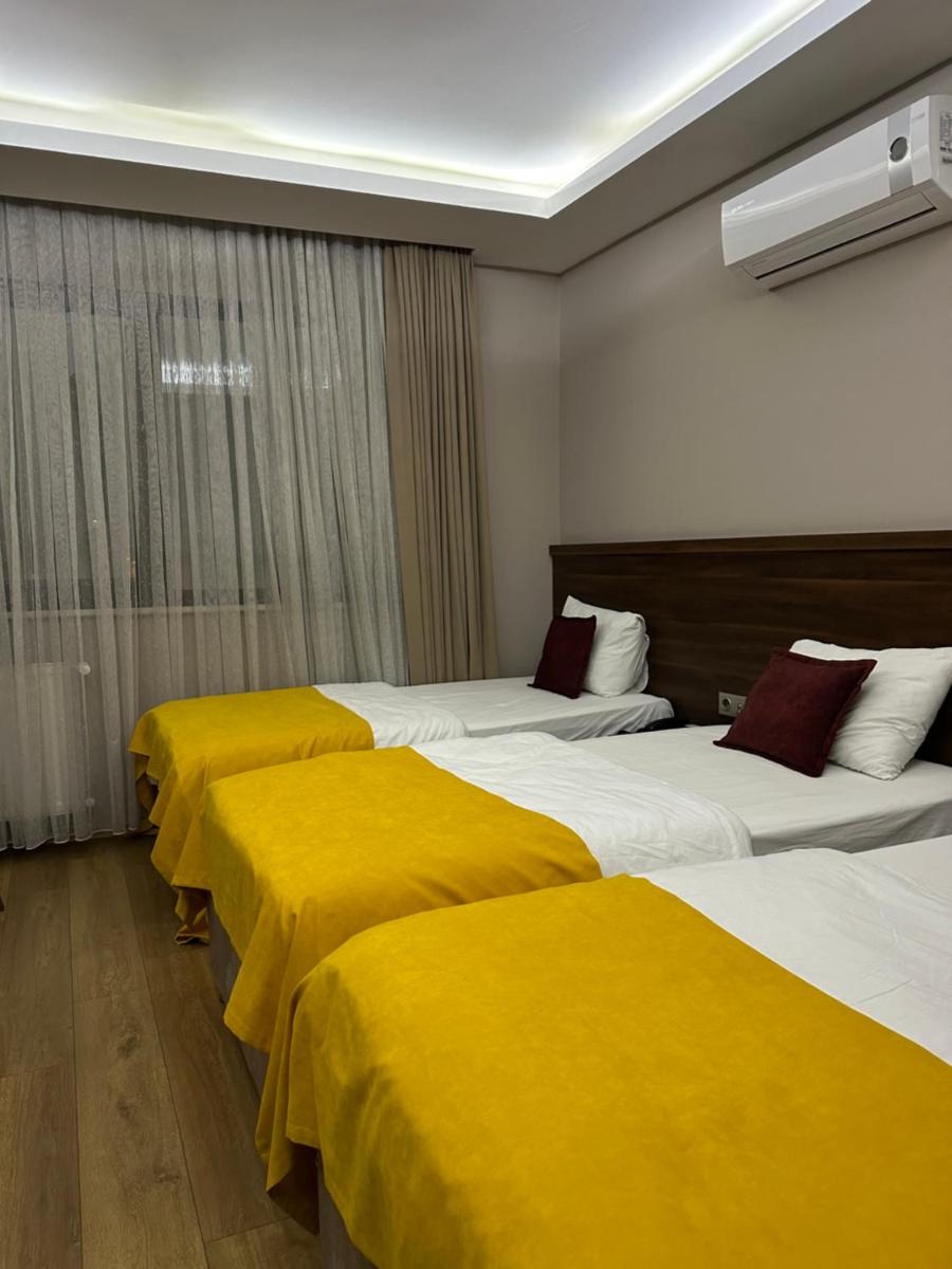 GRAND DELUX HOTEL - Housity