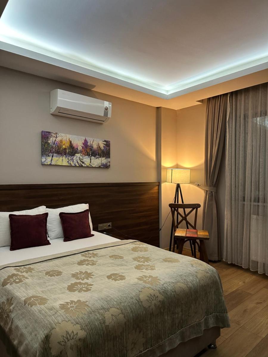 GRAND DELUX HOTEL - Housity