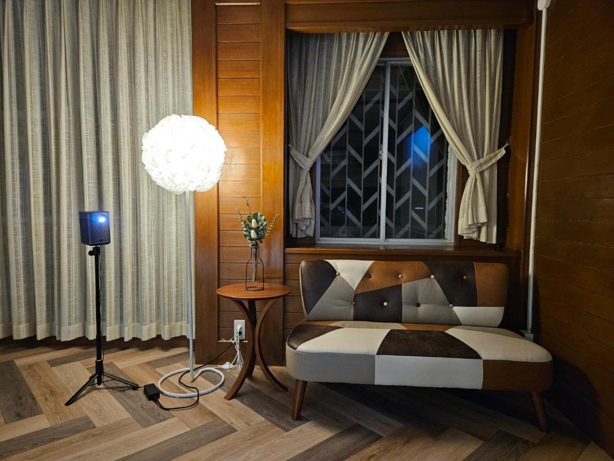 Yufuin Monday 湯布院マンデー - Housity