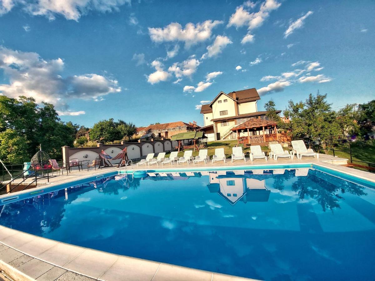 Conacul lui Bulică - Housity