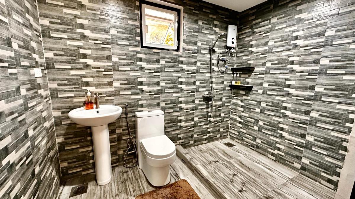 New Cozy 3 Bedroom House - Housity