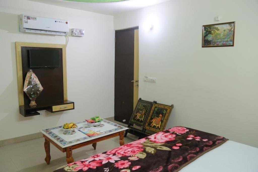 Hotel Blue ray family Guest house - Housity