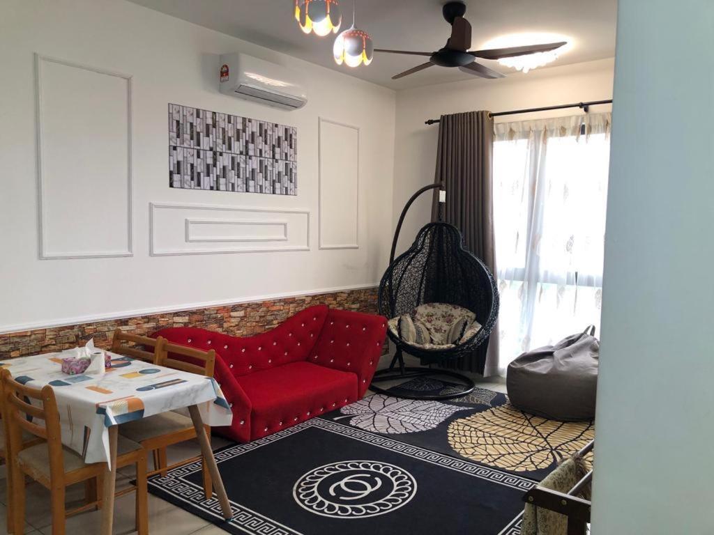 The CLIO 2 residences, beside ioi city mall, opposite hospital Serdang, beside Uniteen and UPM, Putrajaya - Hizvo
