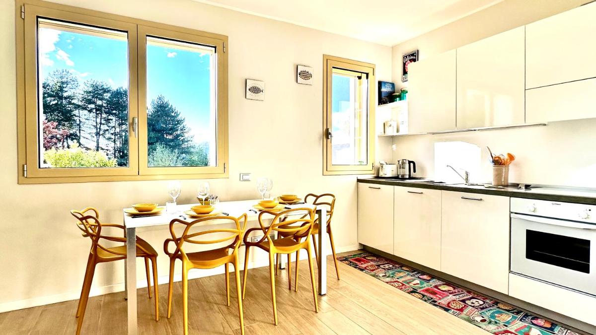 Lake Como view Apartment - Housity