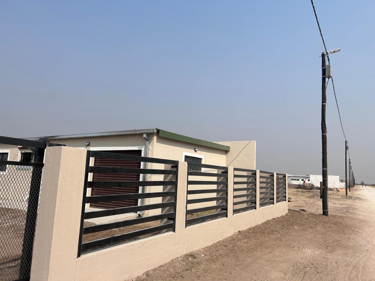 Ju’s Self-catering Accommodation - Housity