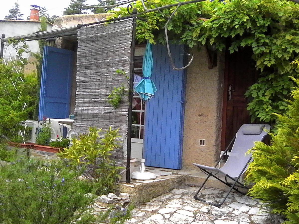 Petit studio atypique et cosy en Provence - Housity