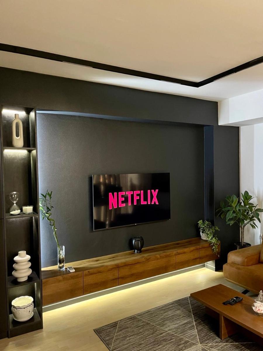 Sunlight Luxe Apartment - Housity
