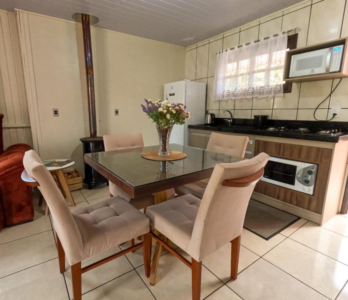 Hospedagem Aconchego da casa Rosa - Housity