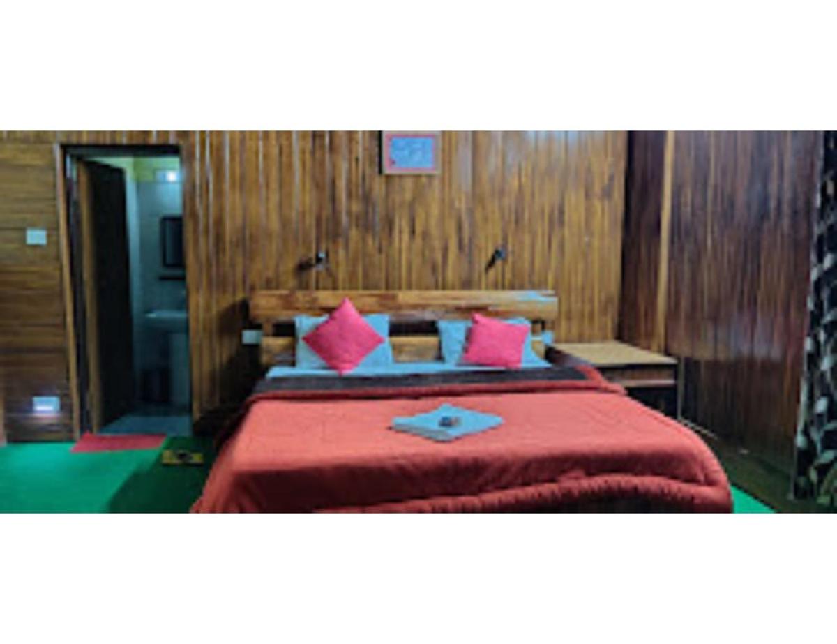 Lamthang Eco Hut Resort, Pelling - Housity