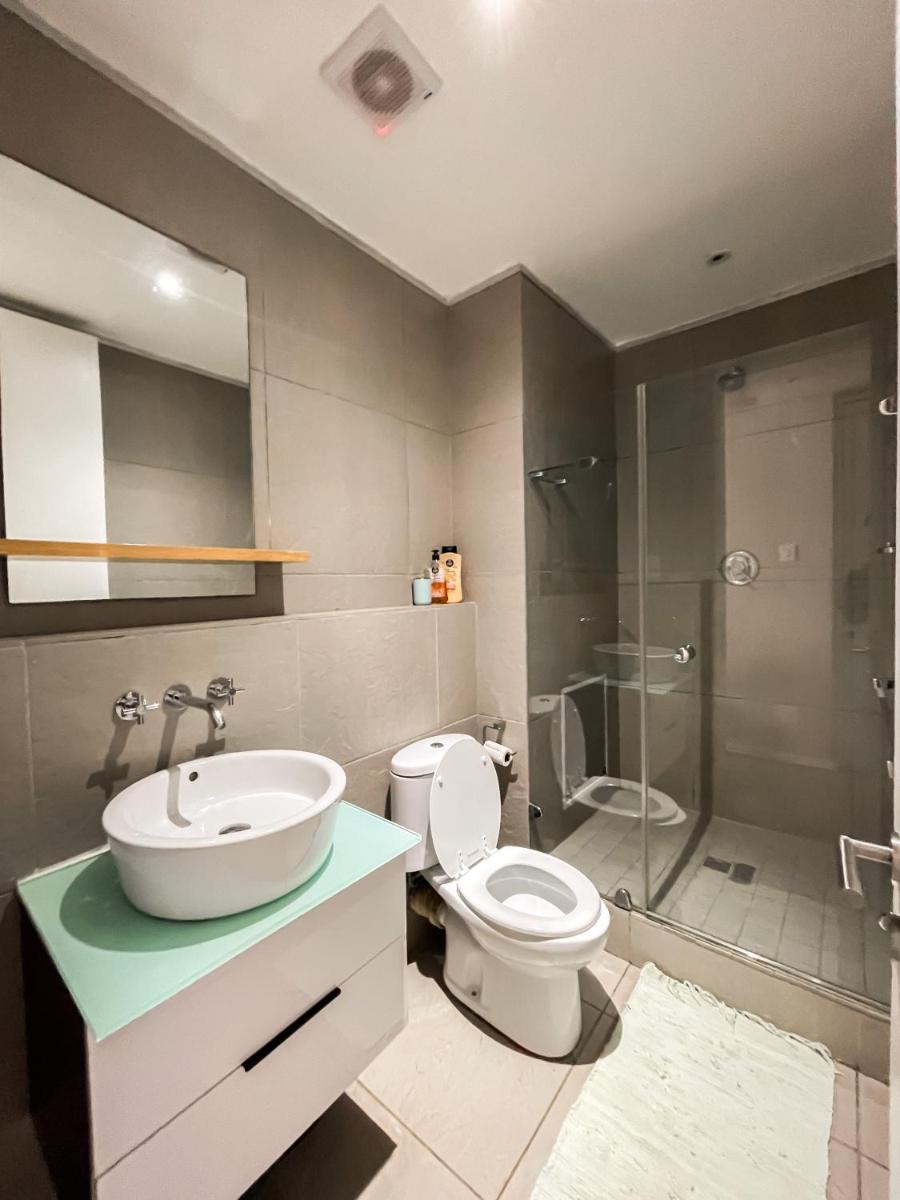 Suitetrails - Point water front executive apartment
