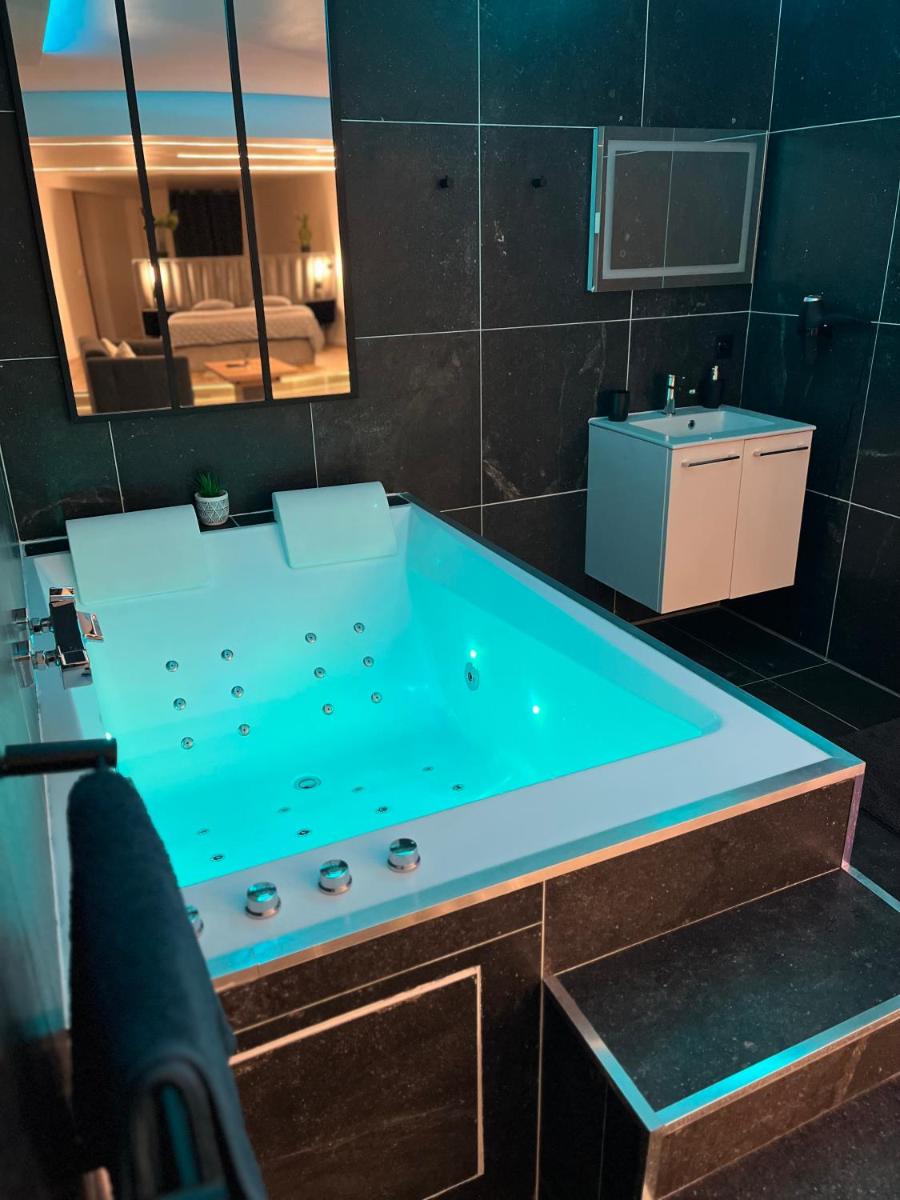 Azulik Spa & Jacuzzi privatif - Housity