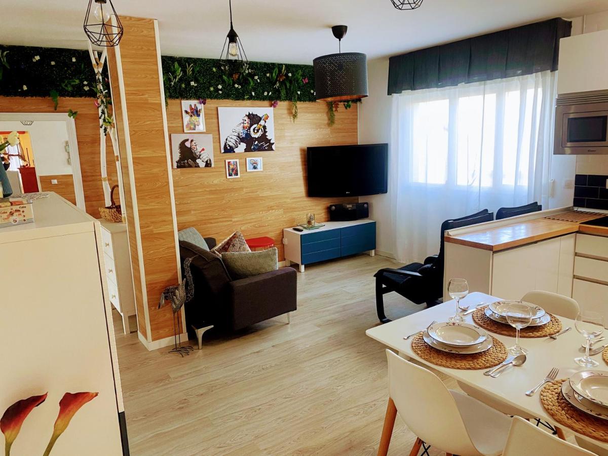 ViBes Luanco - Ático con Terraza - Housity