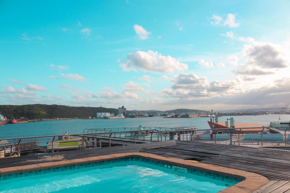 The Sails Penthouse Apartment with Exclusive Rooftop Pool - Housity