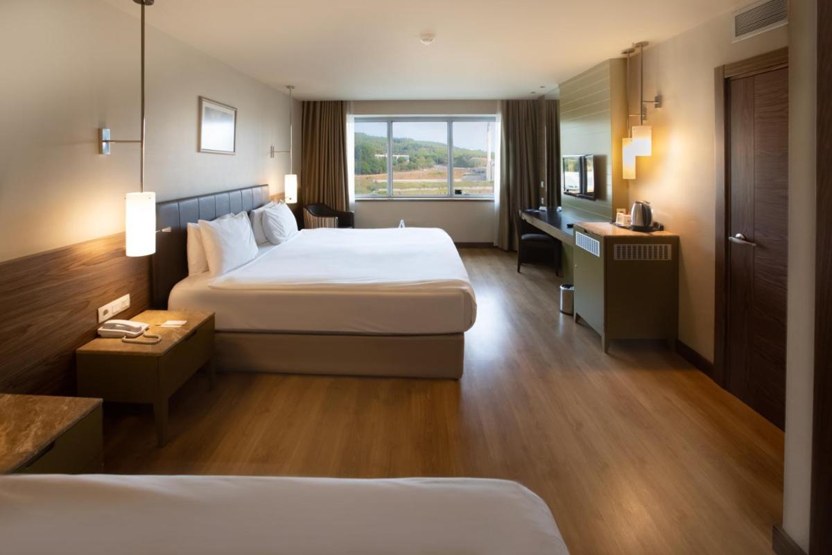 Suitetrails - Kolin Hotel Spa & Convention Center