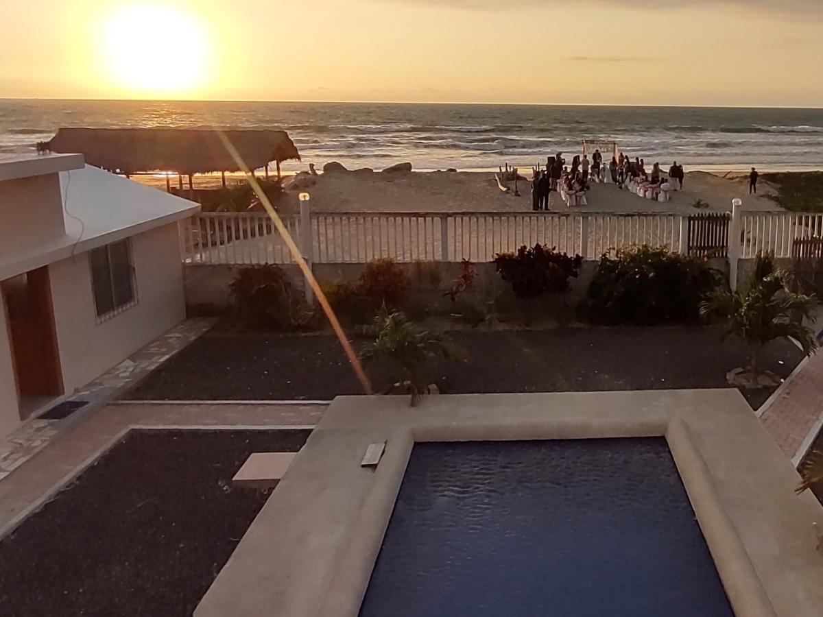 Vistamar Beachfront Guesthouse - Housity