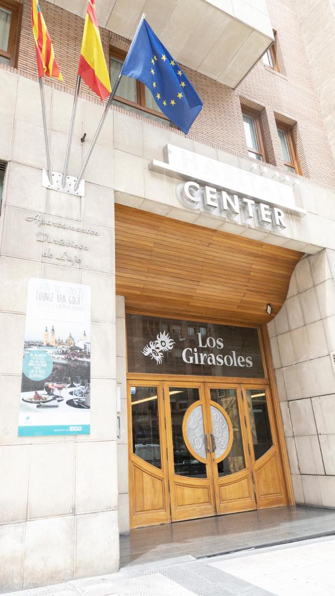 Imagen de la galería de Aparthotel Los Girasoles, en Zaragoza