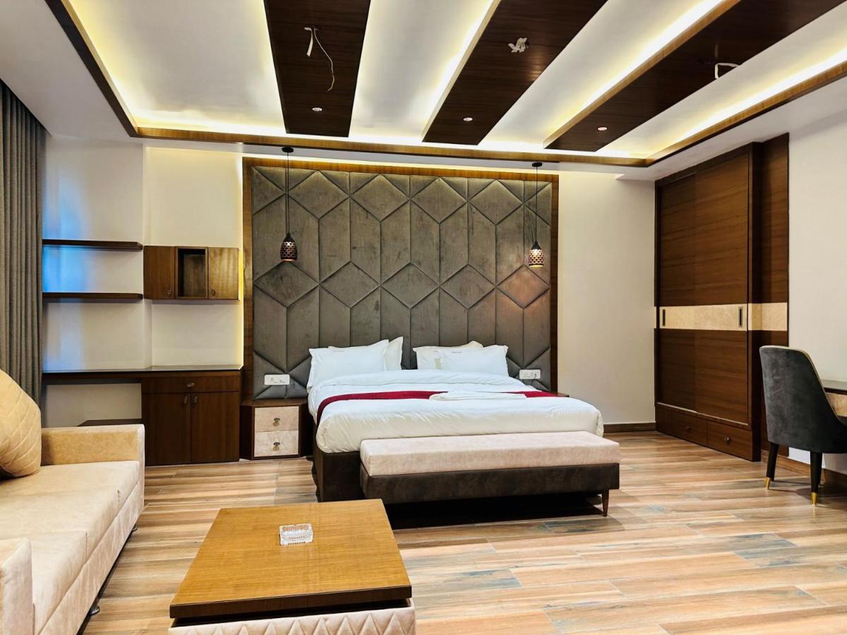 Hotel Rosewood - Housity