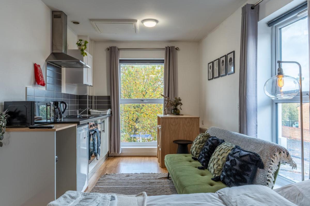 Cosy Studio in Merseyside in Great Location - Housity