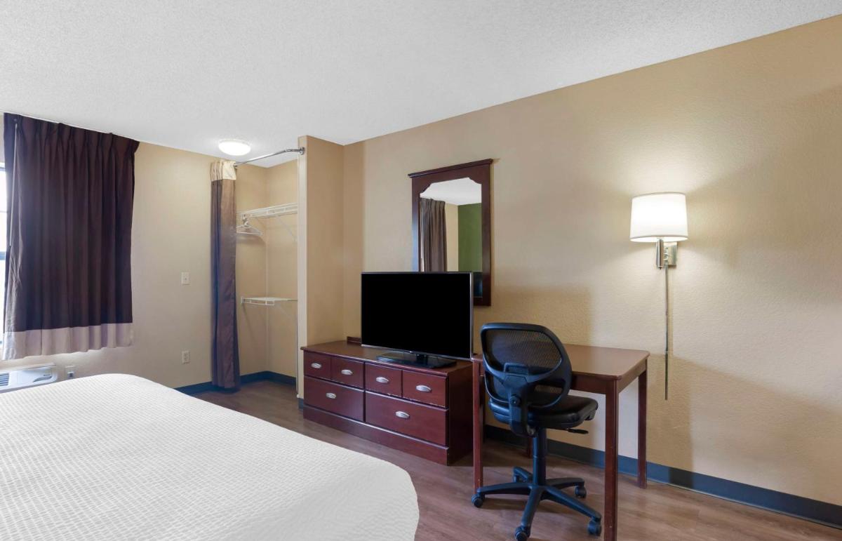 Extended Stay America Suites - Orlando - Maitland - 1776 Pembrook Dr - Housity