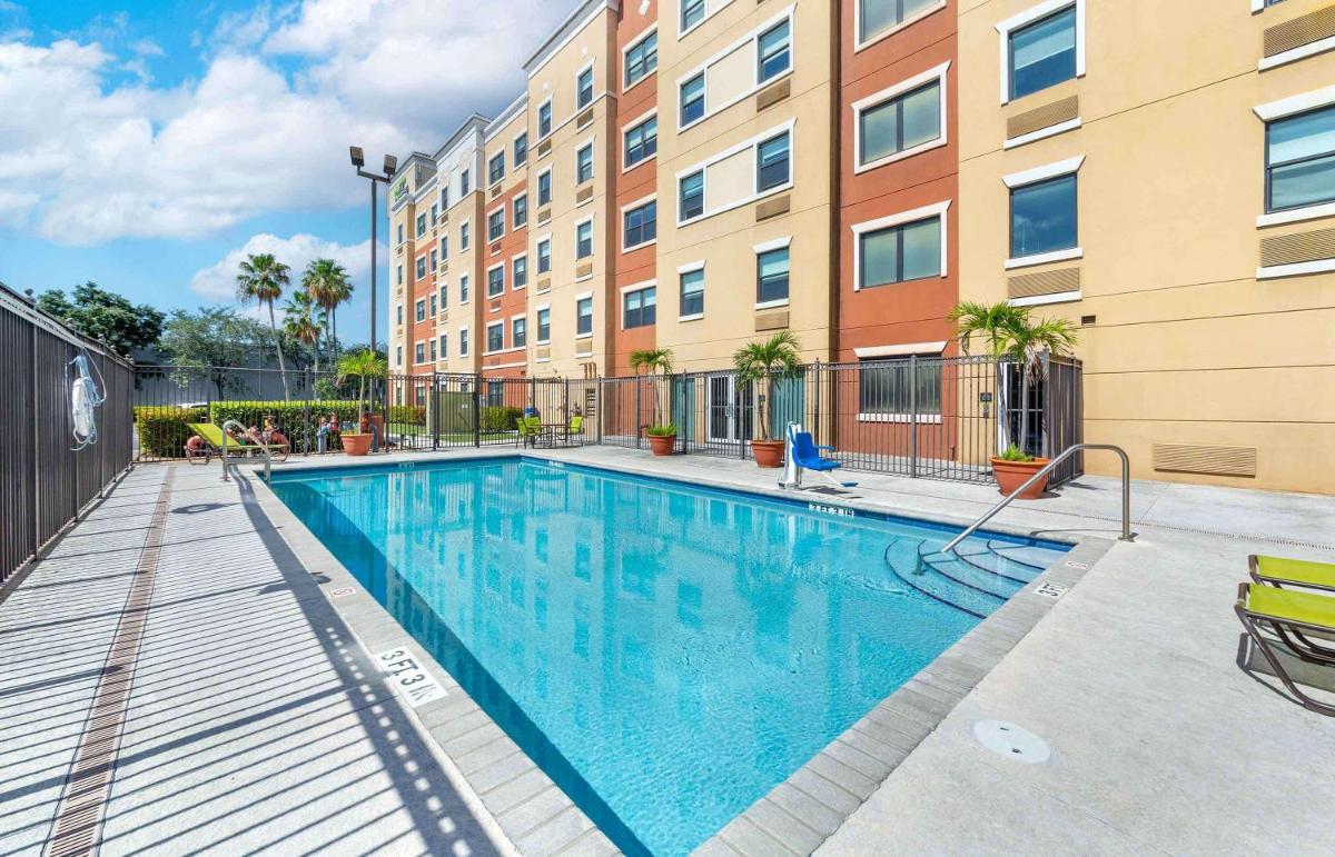 Extended Stay America Premier Suites - Miami - Airport - Doral - 25th Street - Housity