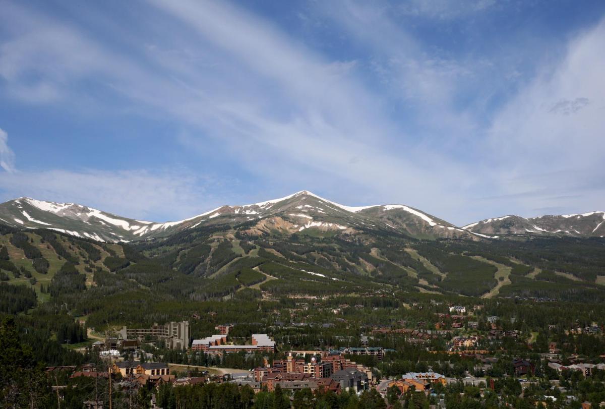 Beaver Run Resort - Housity