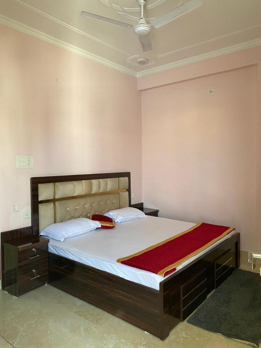 Shri Ram Paying Guest House - Housity