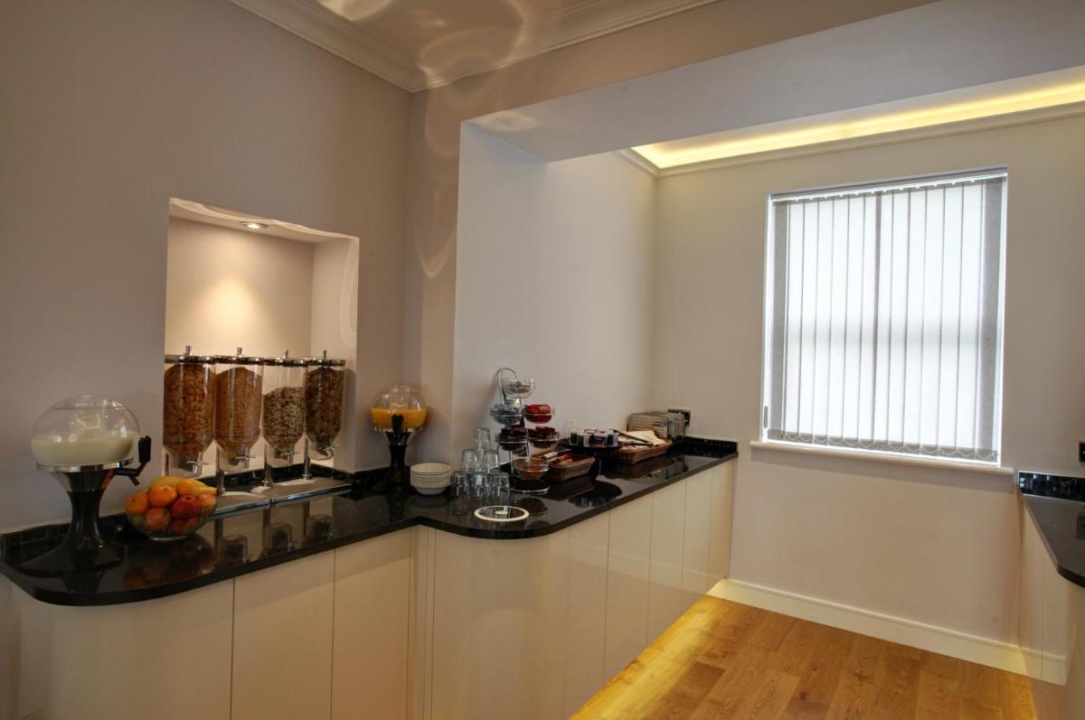 Farnham Hotel - Housity