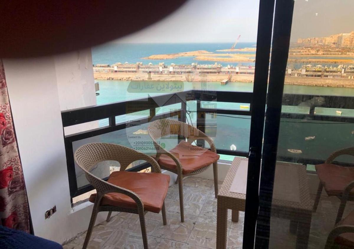 شقه بانورام مميزه في ارقى الاماكن على البحر مباشره - Housity