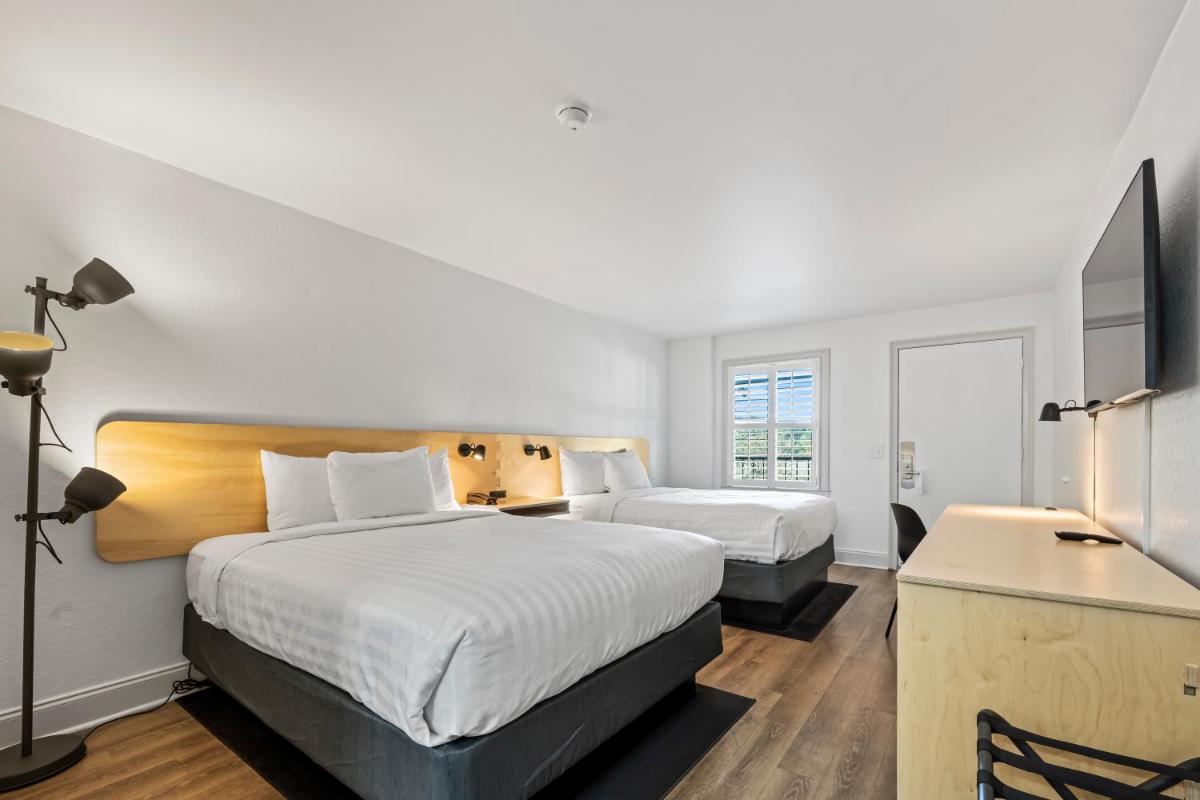 Charleston Creekside Inn - Housity