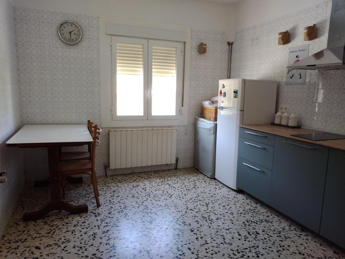CASA ANTONIO Y GABI Ruta de los dinosaurios - Housity