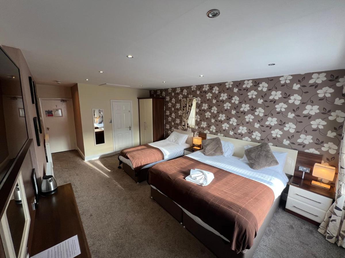Lauriston & Lawton Court Hotel - Housity