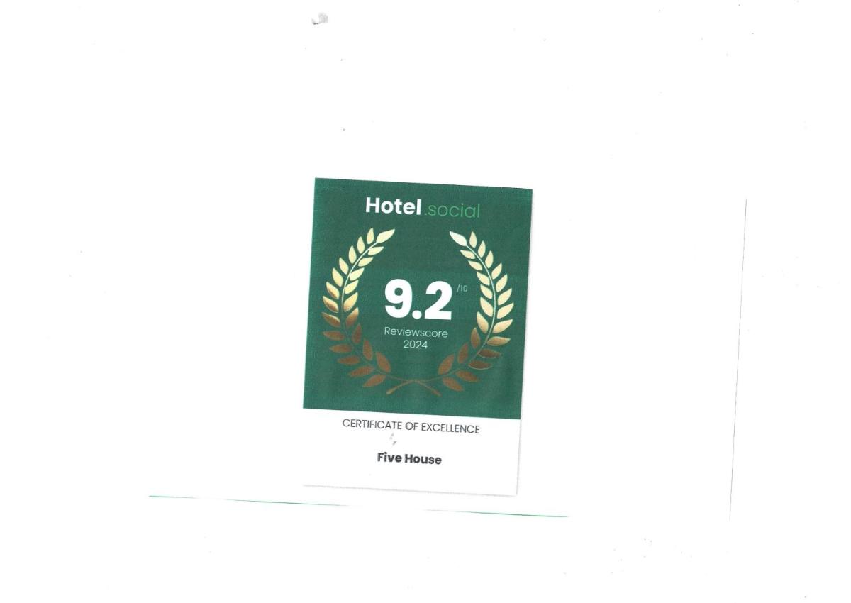 FIVE HOUSE 18 - Housity