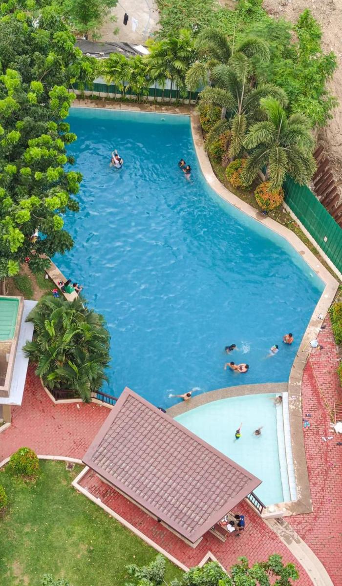 Staycation in Muntinlupa - Housity