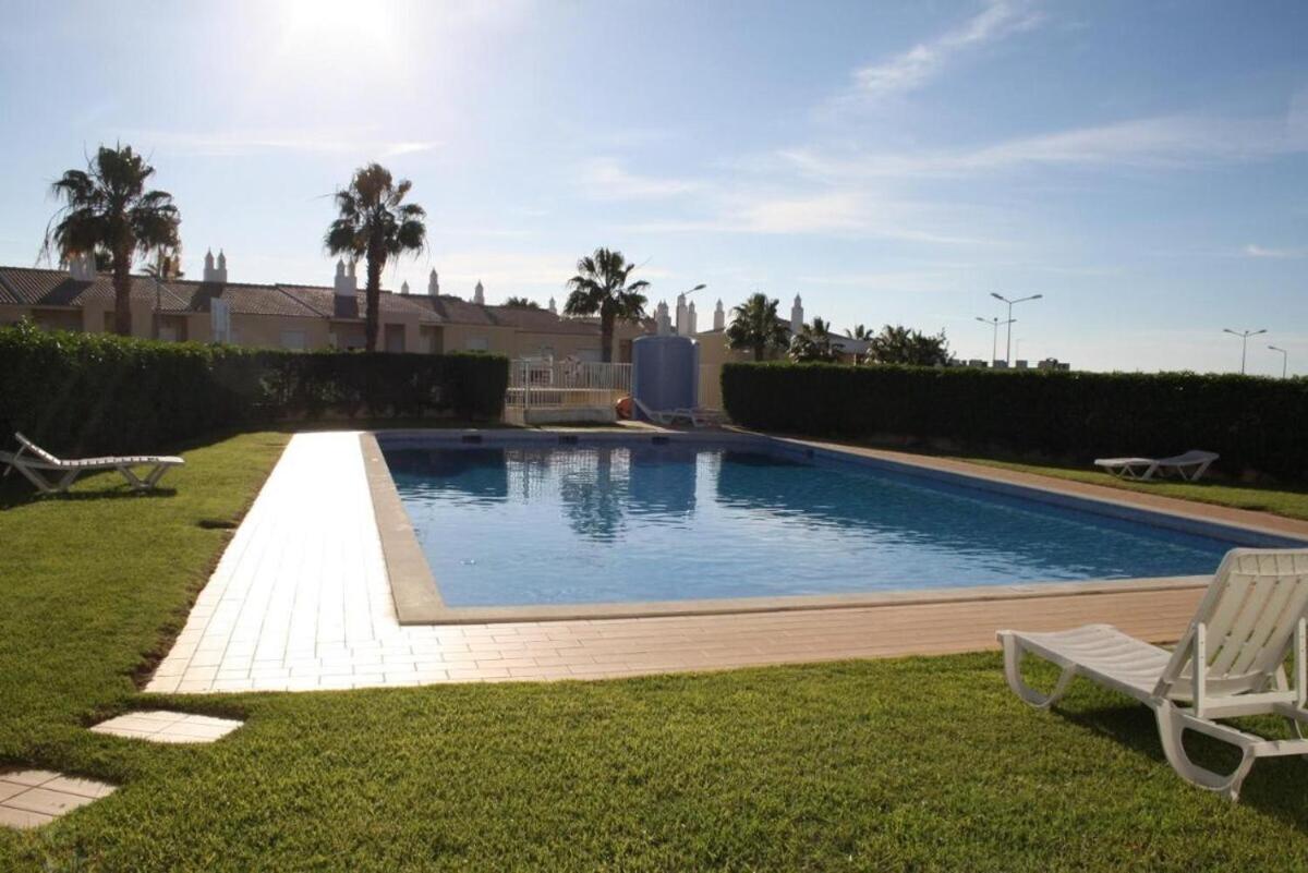 4 bedroom town house Vale de Parra, close to Gale AT22 - Housity