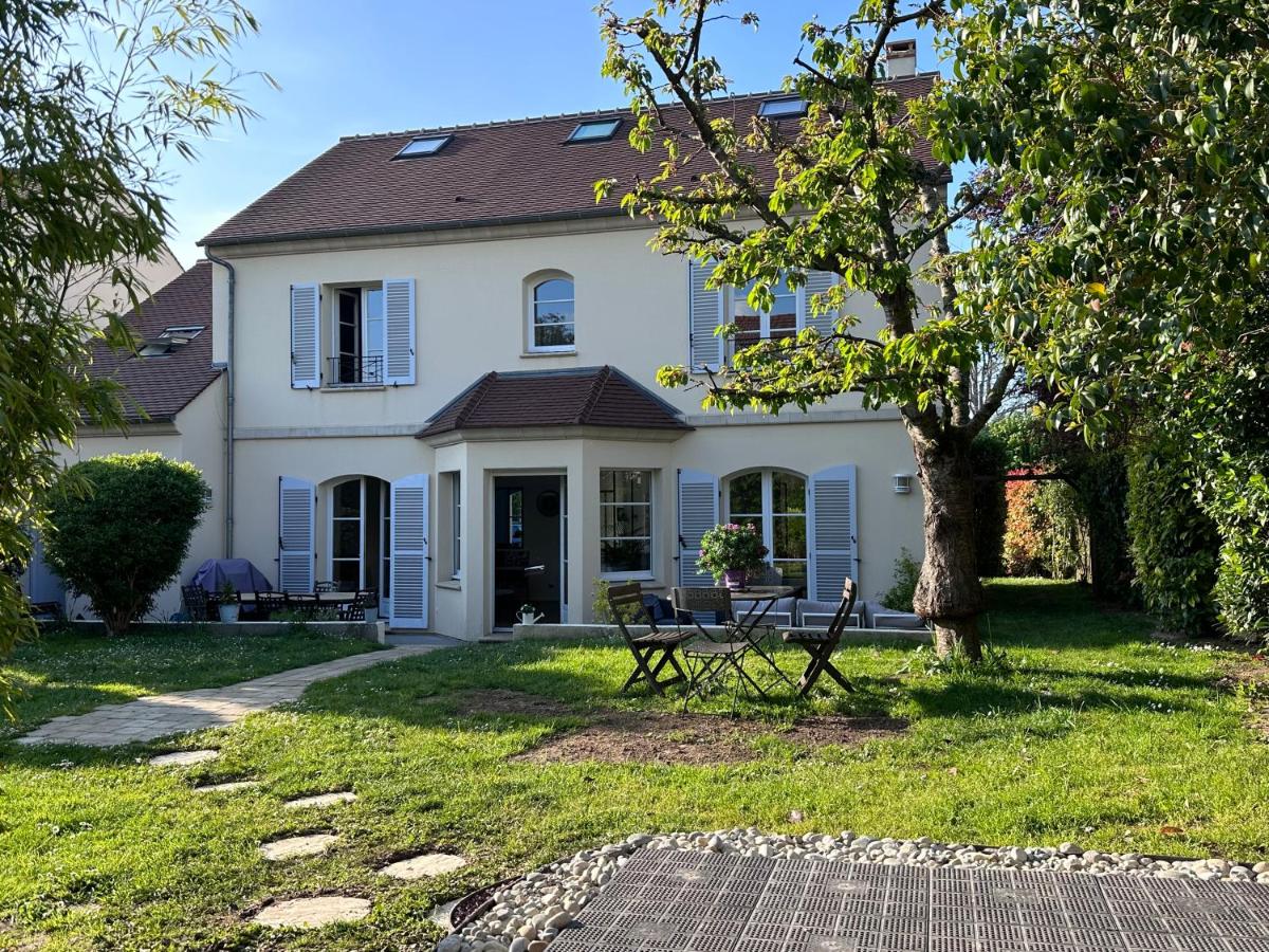 Les Persiennes - Housity
