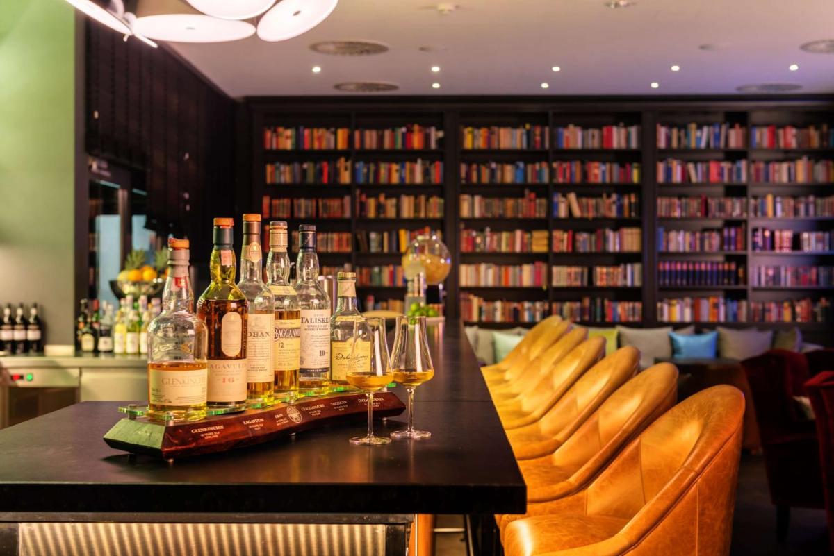Park Plaza Trier - Housity