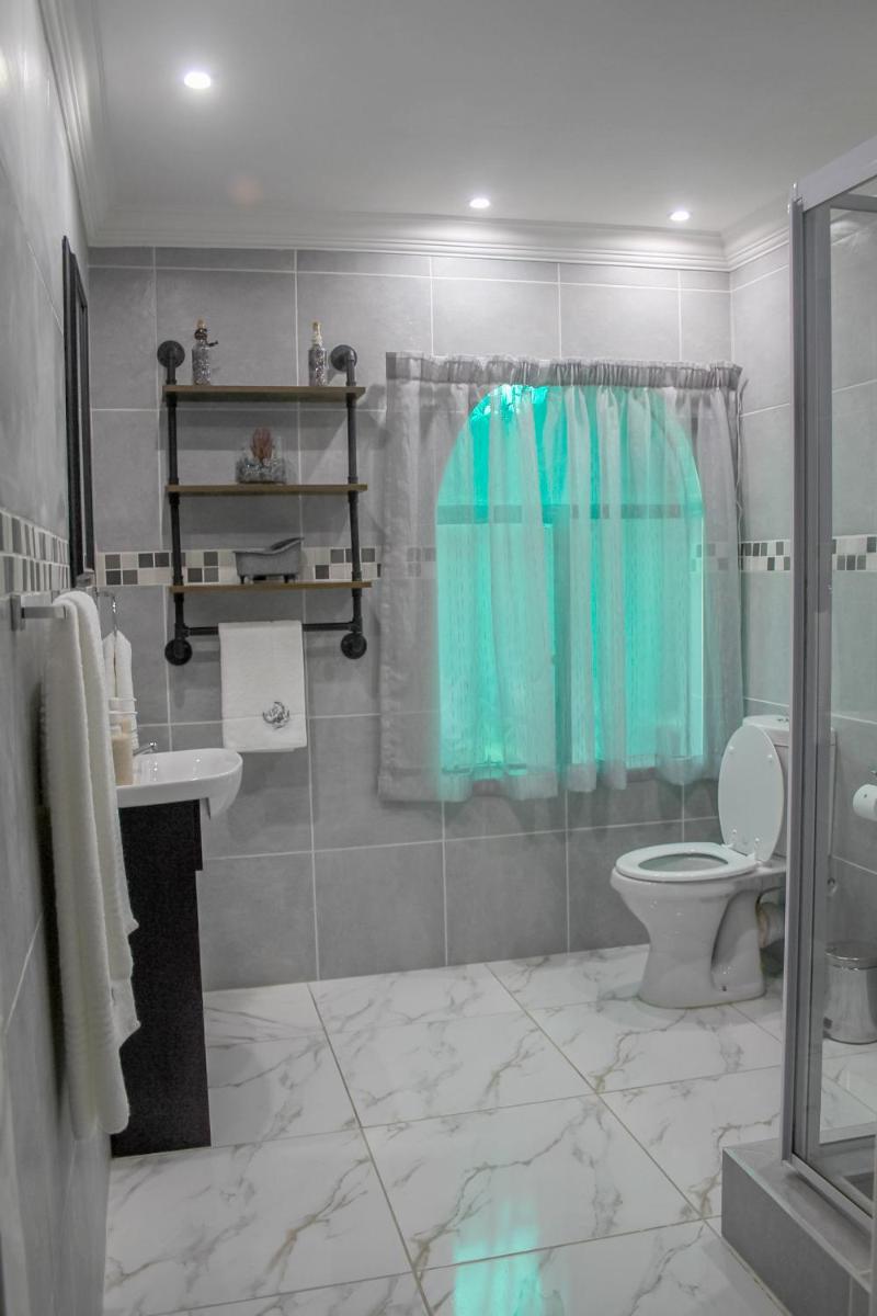 Suitetrails - Villa La Sola B&B and Self-Catering