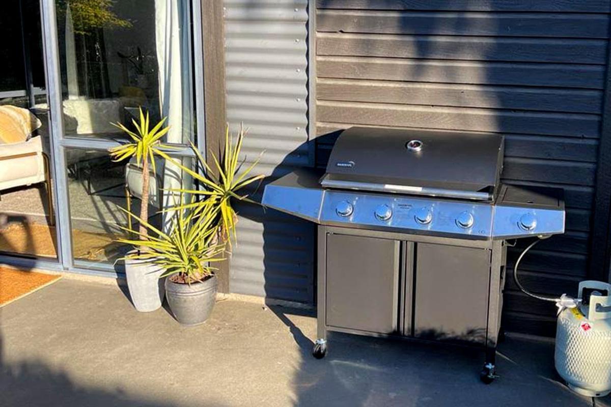 Little Black Chalet Methven - Housity