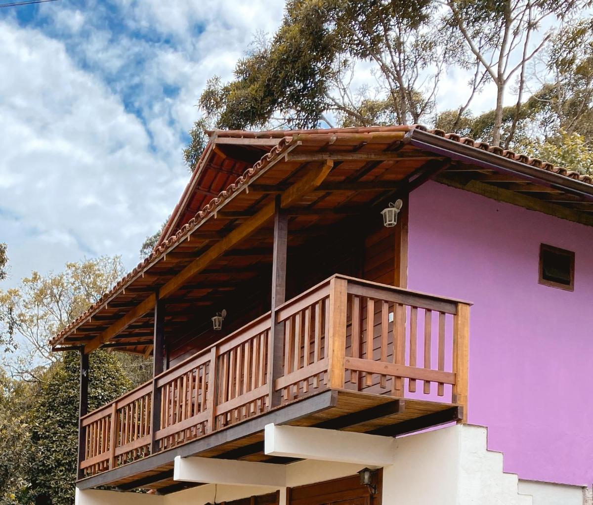 Chalés Requinte em Pedra Azul - Housity