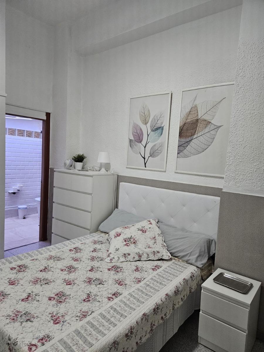 Habitacion en casa de familia 