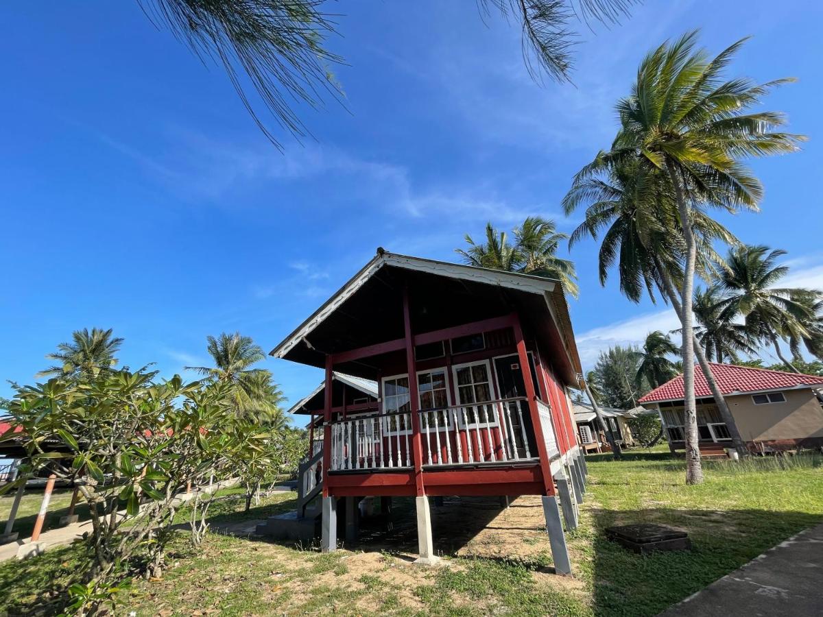 PCB BEACH RESORT Kota bharu