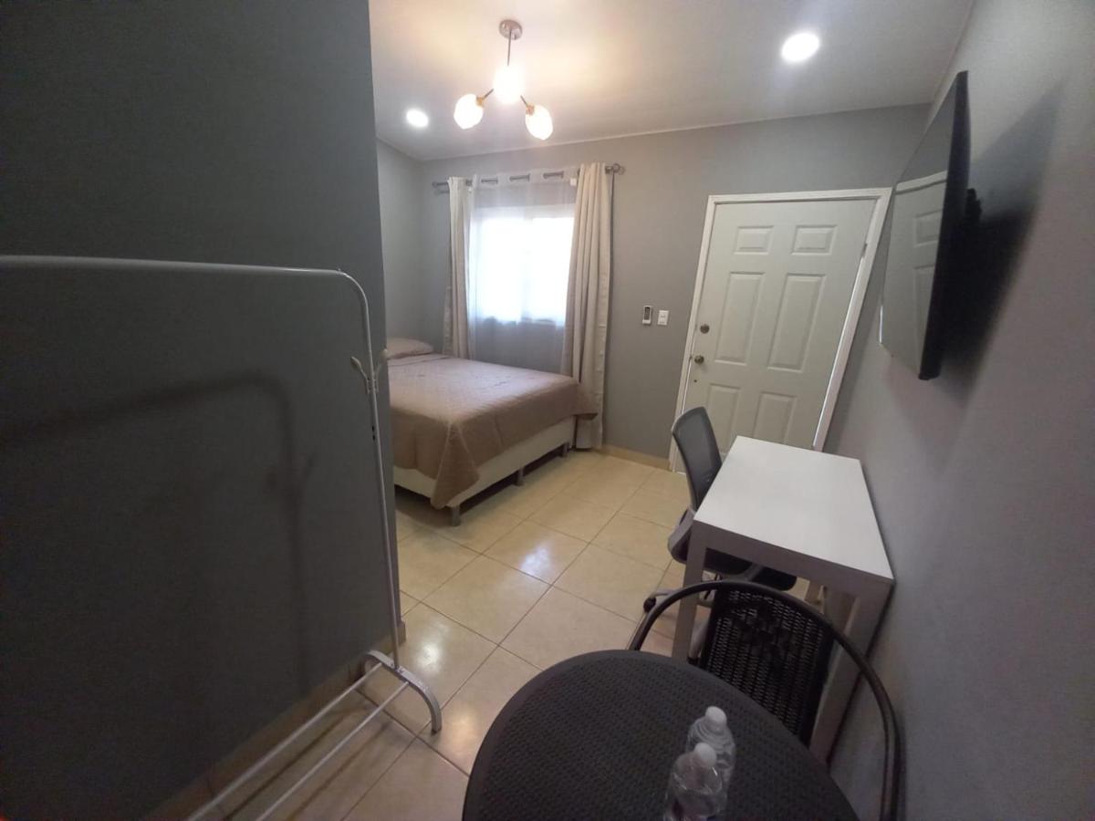 Palmerola Inn - Housity