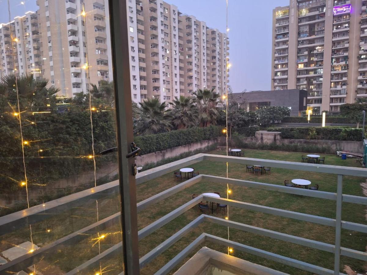 RR Galaxy - Housity