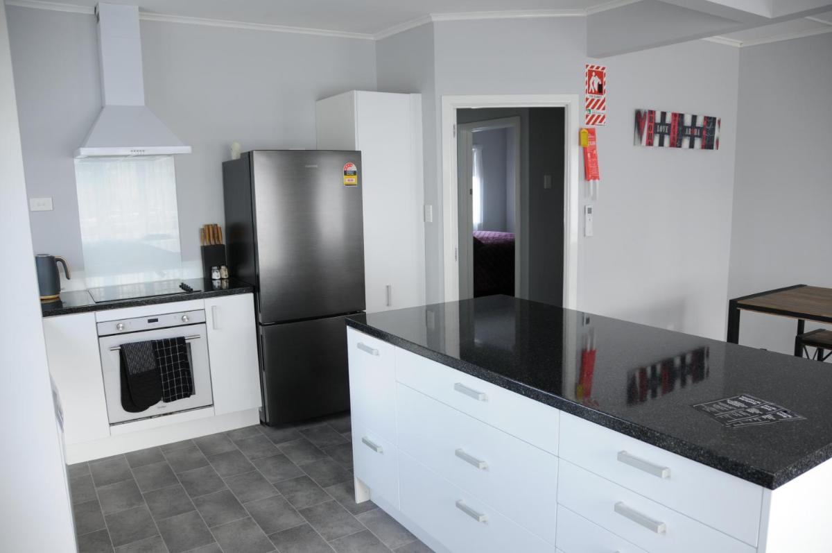 Nights on Broadway - THE HOUSE - Housity