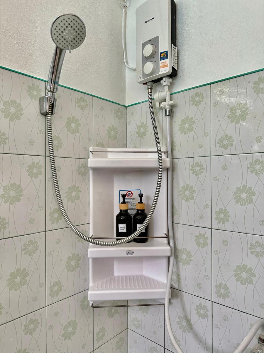 Lanta L.D. Beach Bungalow - Hizvo