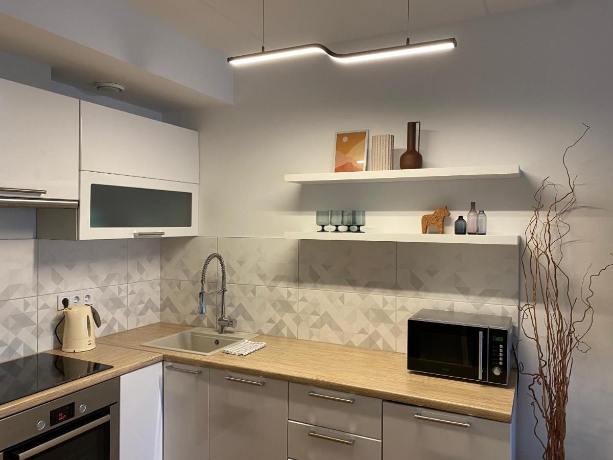 Cozy Home Apartment - Tallinn City Center - Housity