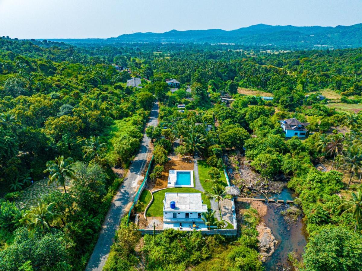 Riverside Farm - Housity