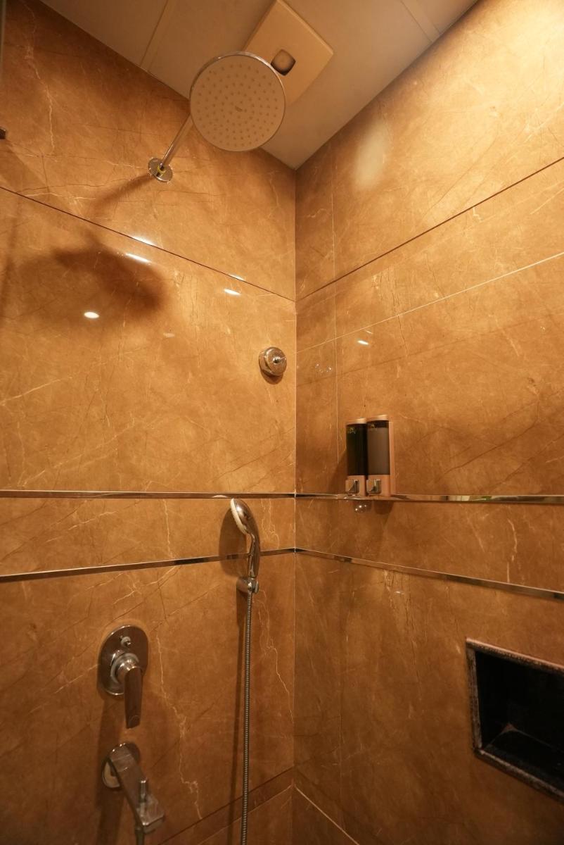 Elite Hotel Lime Stay Greater Noida - Housity