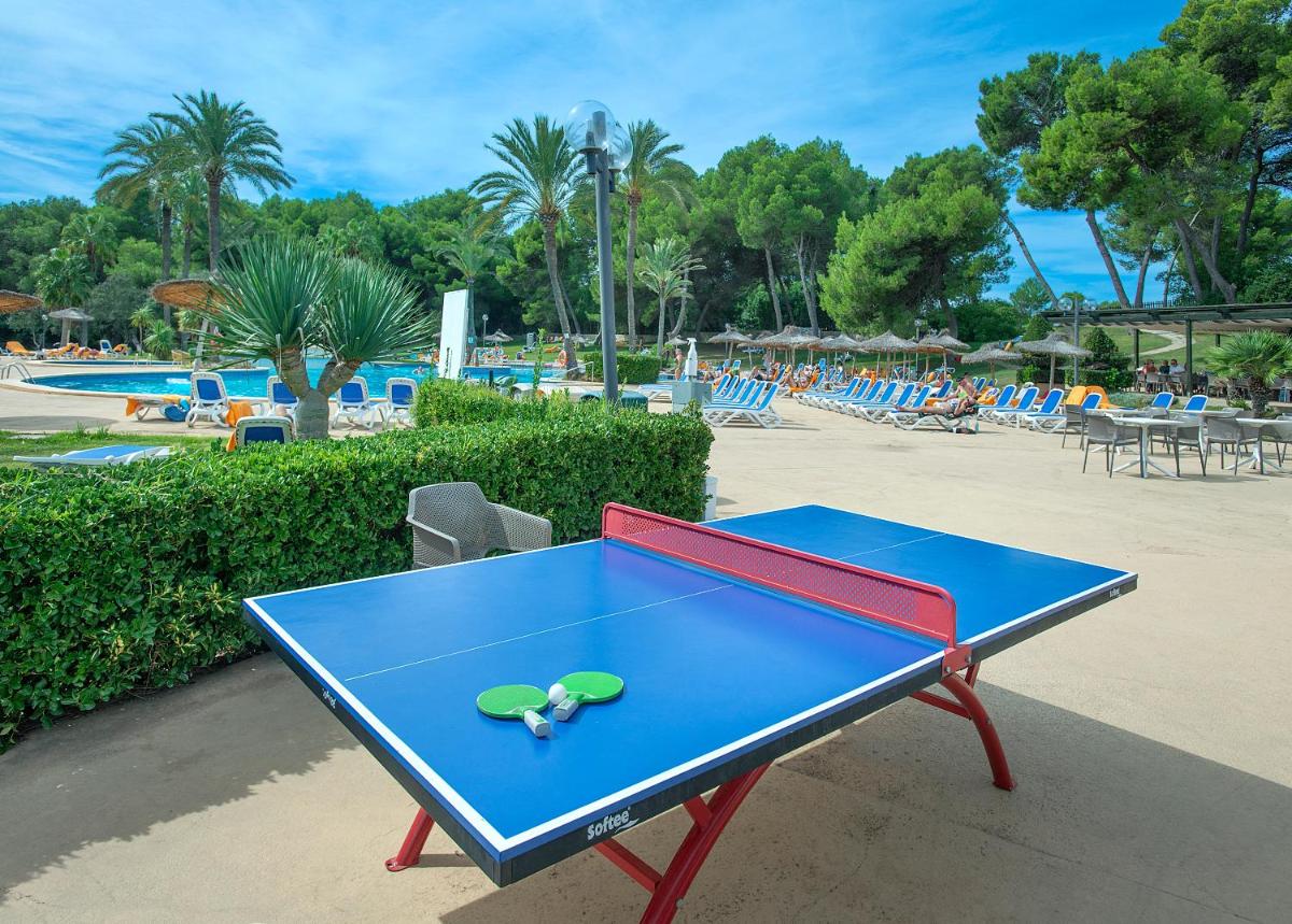 Instalaciones para jugar al ping pong en Exagon Park o alrededores
