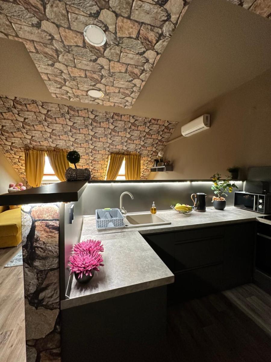 Suitetrails - Gold Downtown Apartman